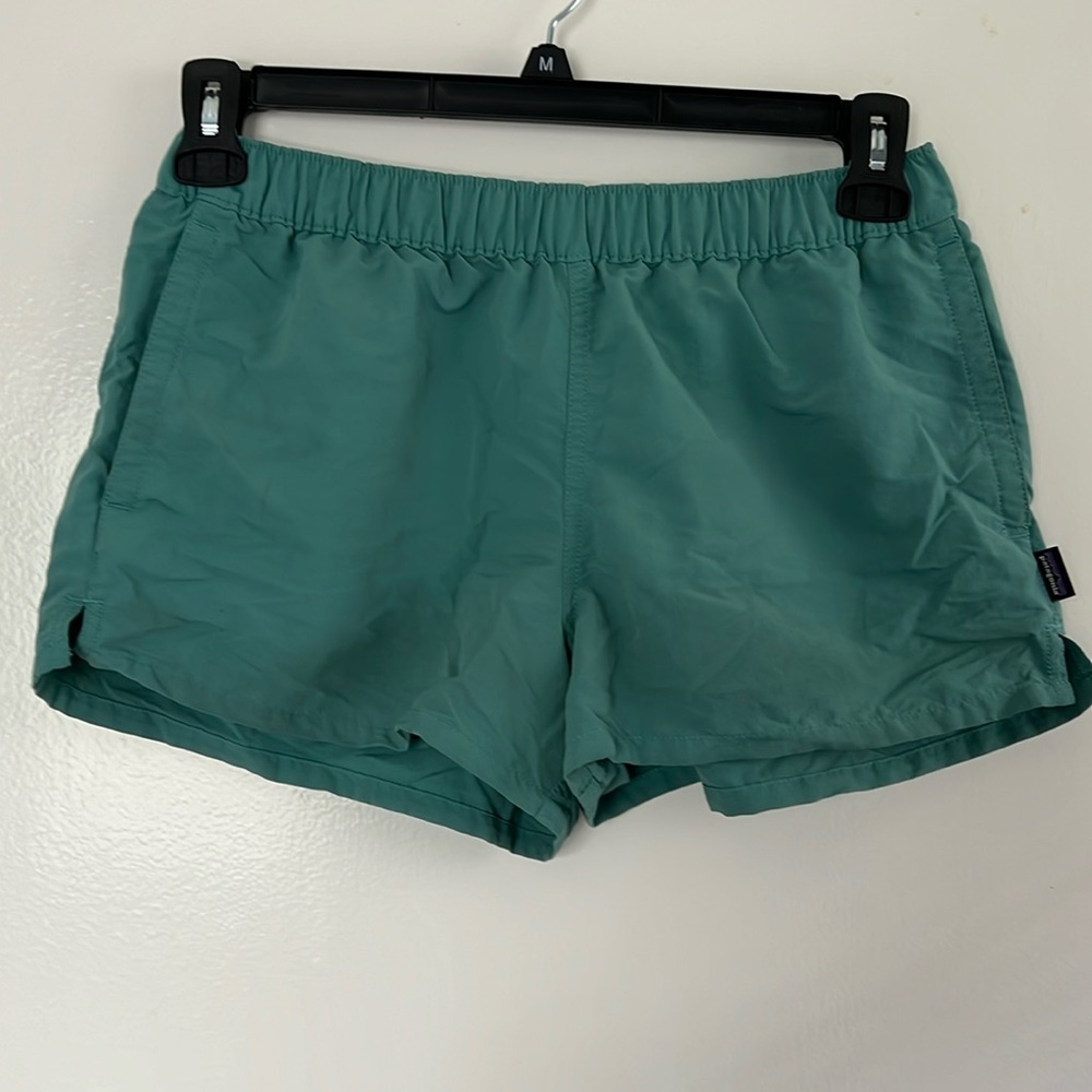 Patagonia women’s baggy 2 inch inseam shorts